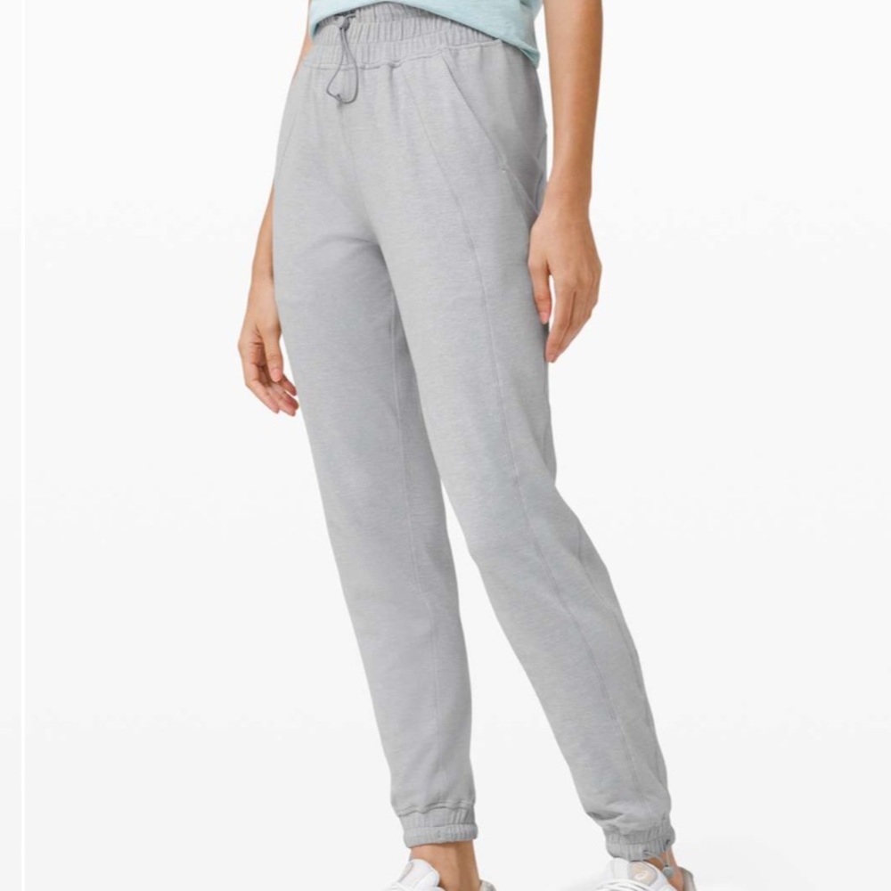 Lululemon ready to rulu jogger cinch